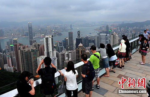 探索香港资讯，2025正版资料大全视频与落实释义的精髓